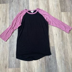 LulaRoe Woman’s shirt black and purple